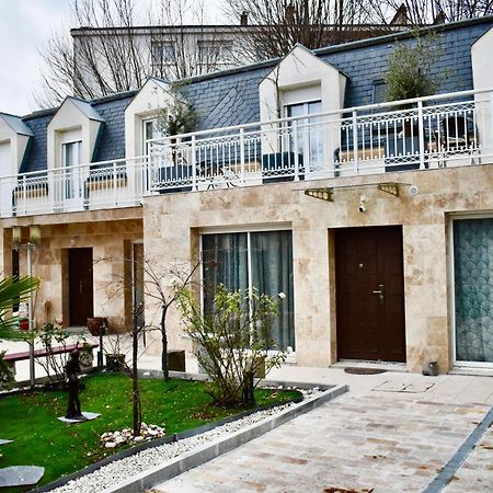 Villa Foch - Maison Familiale A 20 Min De Paris, Disney Et La Vallee Village Avec Balcon Et Jardin Privatif Saint-Maur-des-Fosses Ngoại thất bức ảnh